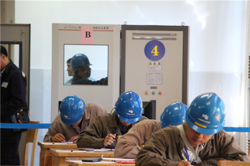 肇梧两市技能竞赛笔试.JPG