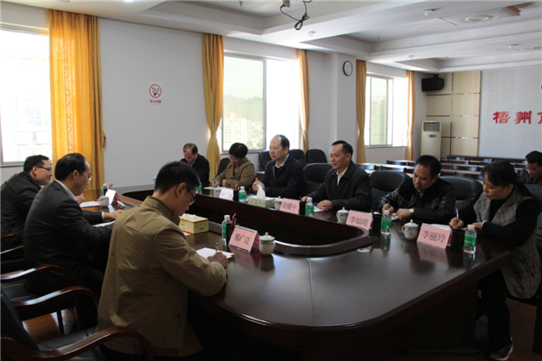 市委常委、组织部部长张惠强到市总工会调研