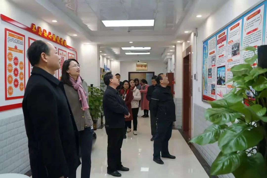 徐远洲率队到建行梧州分行开展调研活动