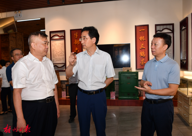 保护传承红色资源 创新建设工人队伍丨张晓钦来梧检查调研条例实施和工会工作