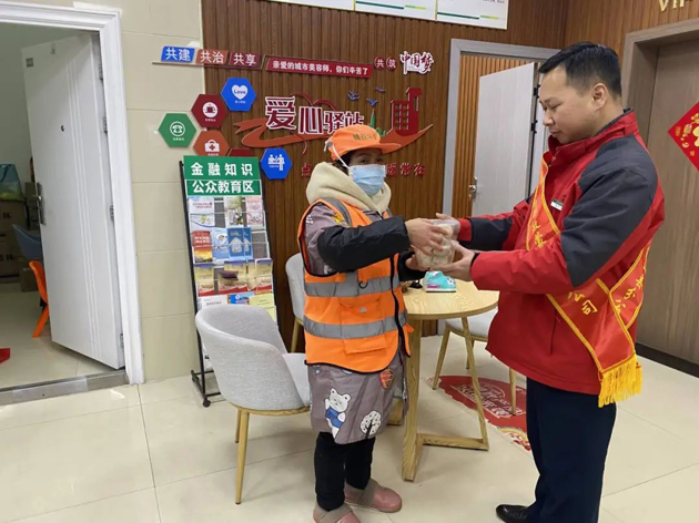 冬至团圆日，工会服务暖心间