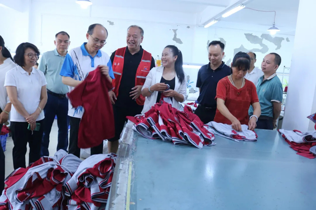 莫江珊率调研组到岑溪市开展工会工作调研