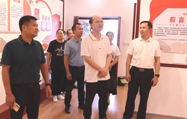莫江珊率调研组到藤县和蒙山调研工会工作