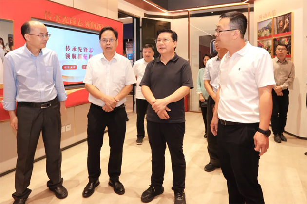 管理年在梧州市沟通交流工作时强调 总结提炼产改工作经验做法 不断促进产业工人成长成才