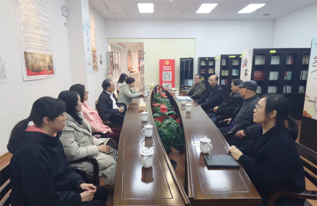 研讨工运历史 传承红色基因丨中共梧州市委党史研究室与市总工会进行座谈交流活动