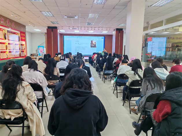 “花”样过节，绽放巾帼芳华系列（七）丨市总工会举办主题诗歌讲座感悟语言魅力