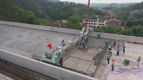 劳动光荣丨“五一”不打烊 苍昭高速公路建设者坚守岗位抢进度