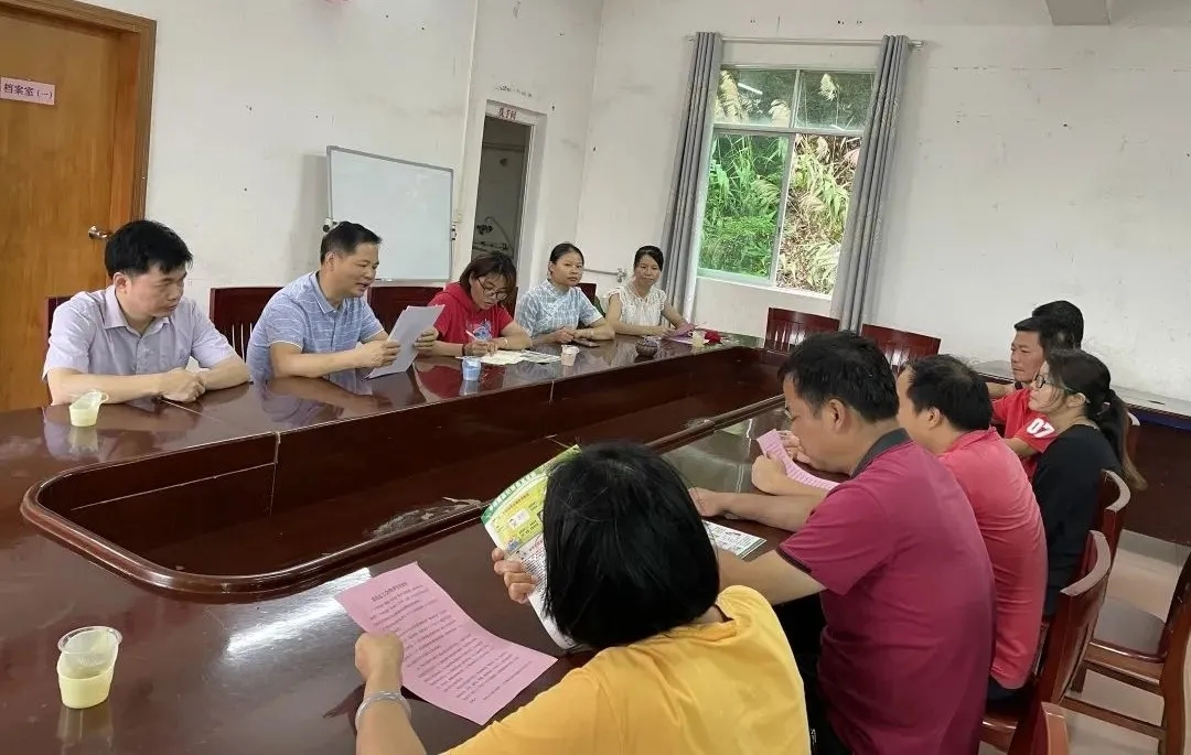 藤县总工会进企业宣讲习近平总书记考察广西时重要讲话和指示精神