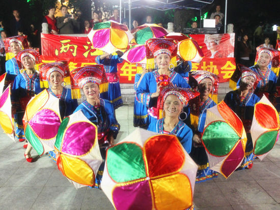 梧州“三月三”民俗节庆活动丰富多彩